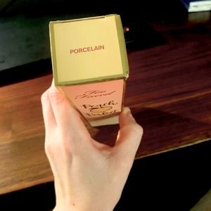 Too faced porcelain excellent makeup gift